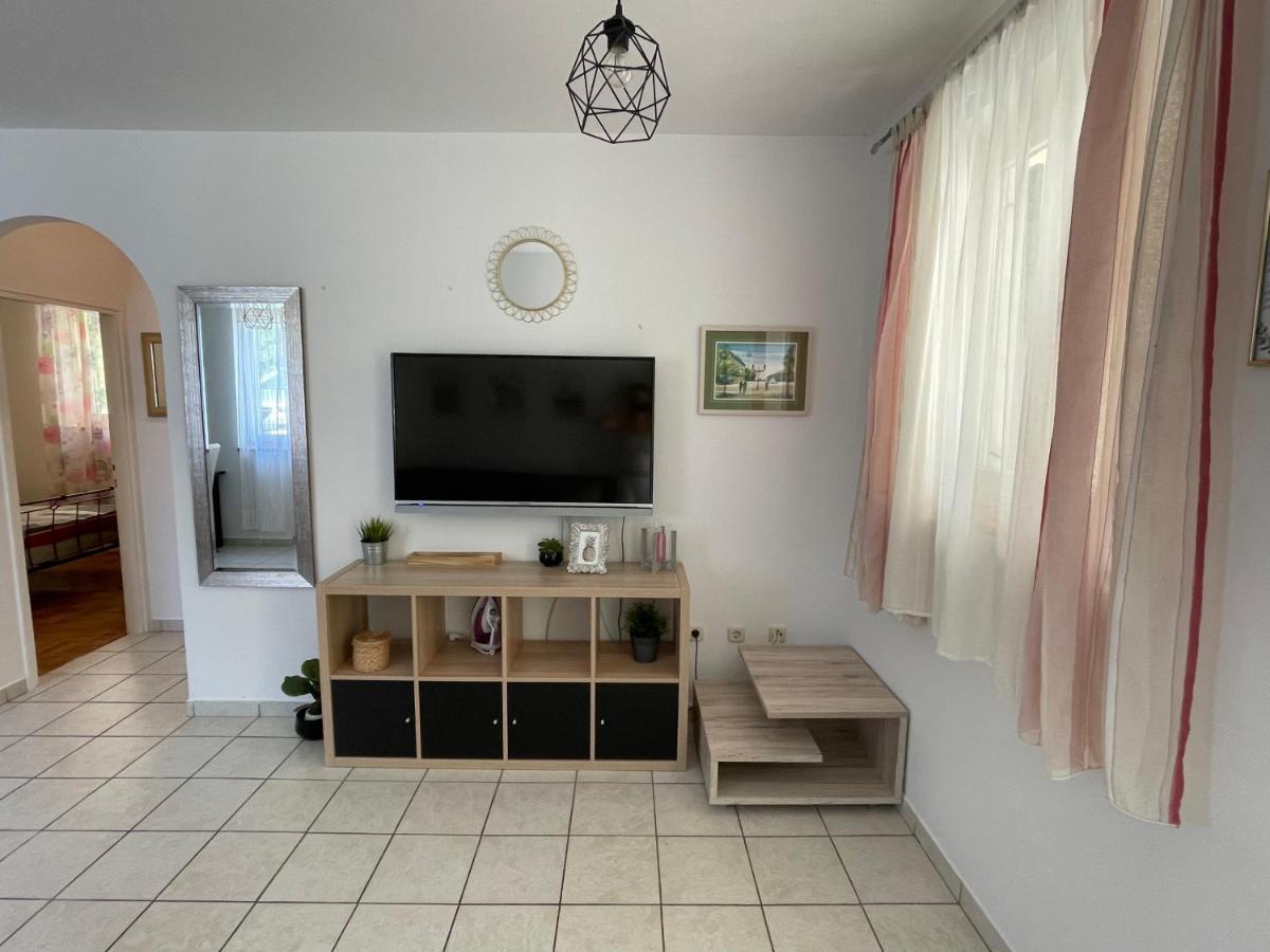Apartments Antonija Punta Skala Next To Falkensteiner Resort เพทรอซาเน ภายนอก รูปภาพ