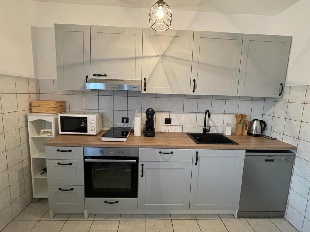 Apartments Antonija Punta Skala Next To Falkensteiner Resort เพทรอซาเน ภายนอก รูปภาพ