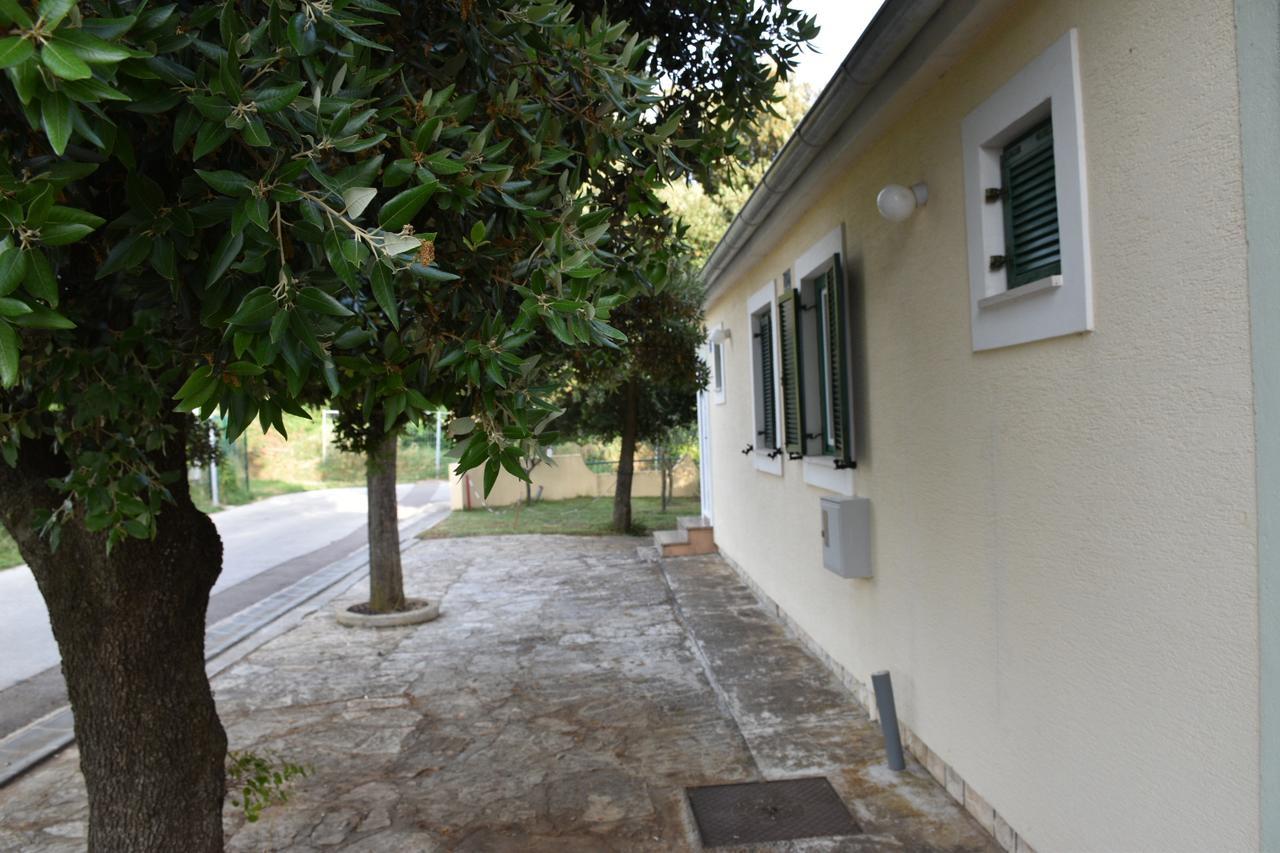 Apartments Antonija Punta Skala Next To Falkensteiner Resort เพทรอซาเน ภายนอก รูปภาพ