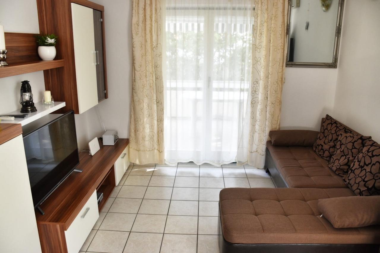 Apartments Antonija Punta Skala Next To Falkensteiner Resort เพทรอซาเน ภายนอก รูปภาพ